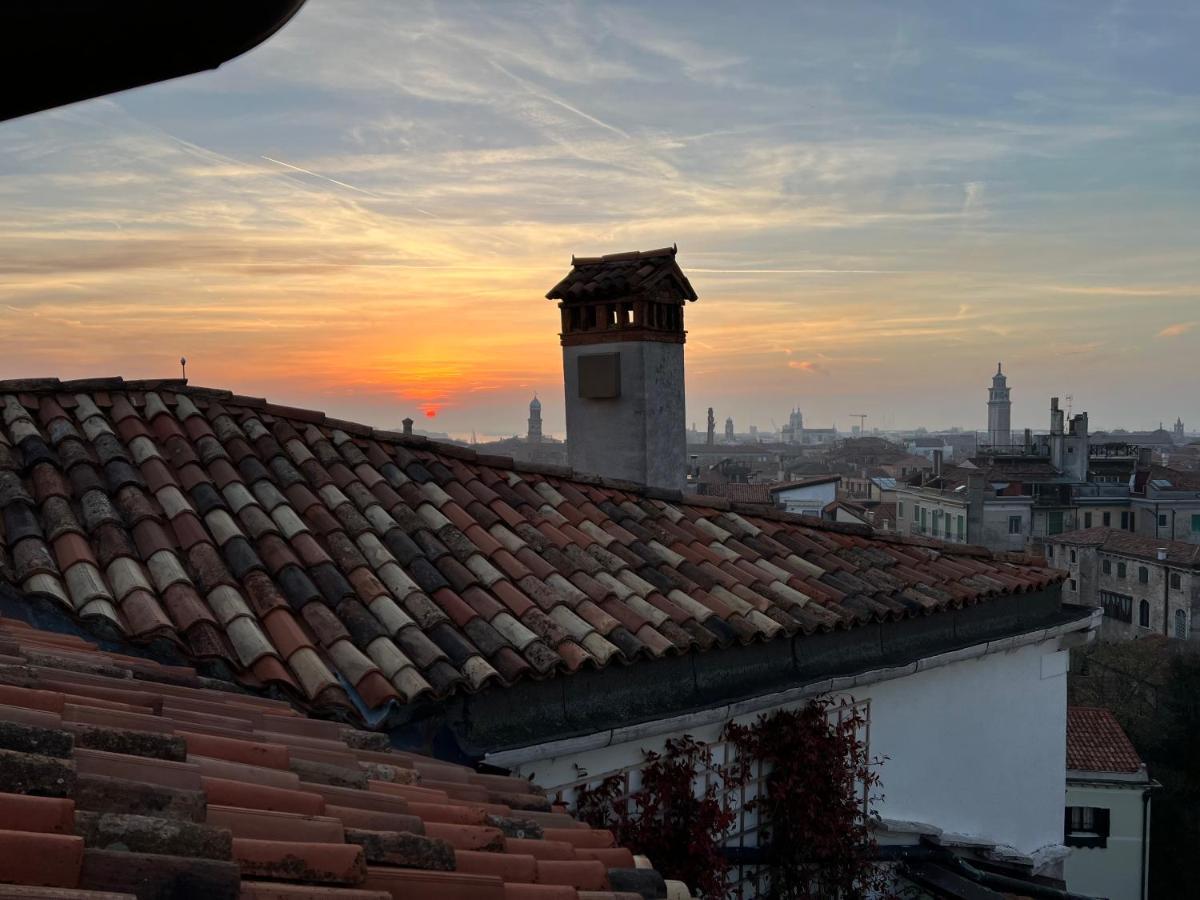 Attico Canal Grande A Palazzo Contarini Corfu Venecia Exterior foto